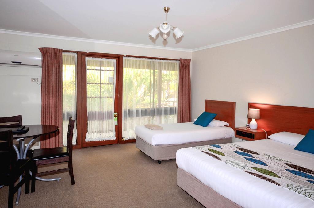 River Country Inn (Adults Only) Moama Pokój zdjęcie