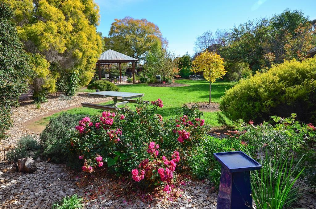 River Country Inn (Adults Only) Moama Zewnętrze zdjęcie