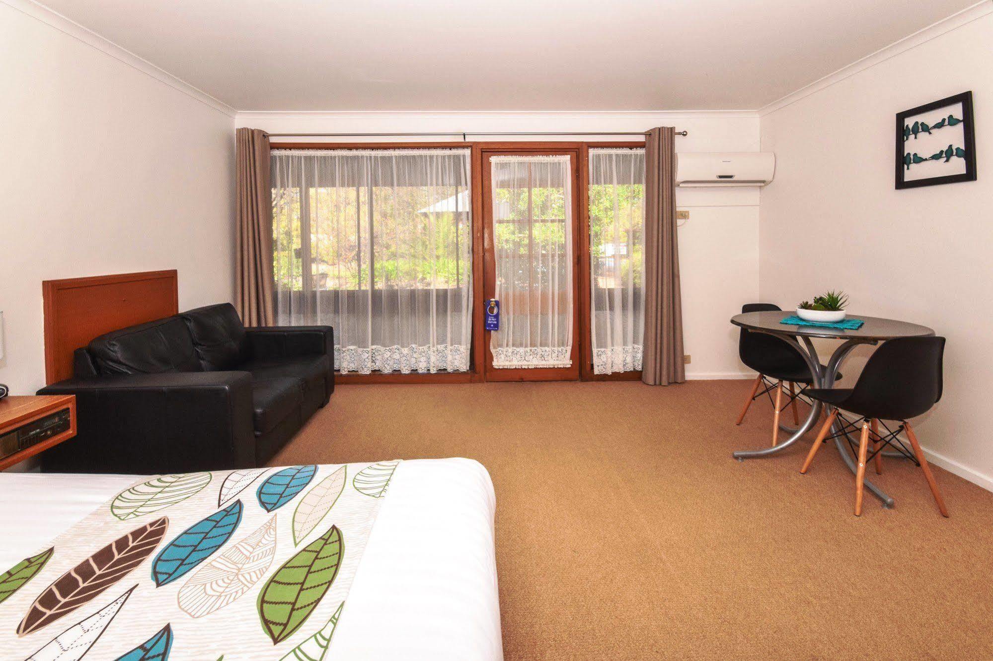 River Country Inn (Adults Only) Moama Zewnętrze zdjęcie
