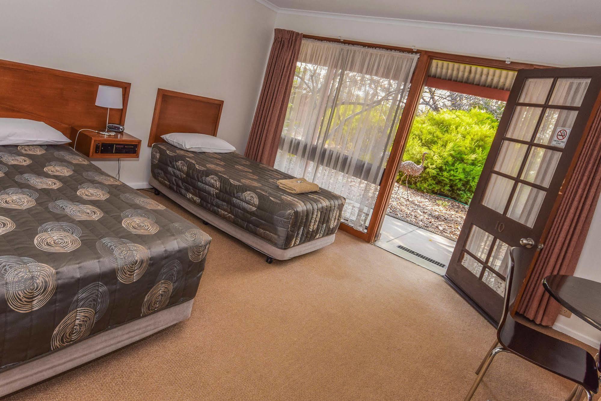 River Country Inn (Adults Only) Moama Zewnętrze zdjęcie